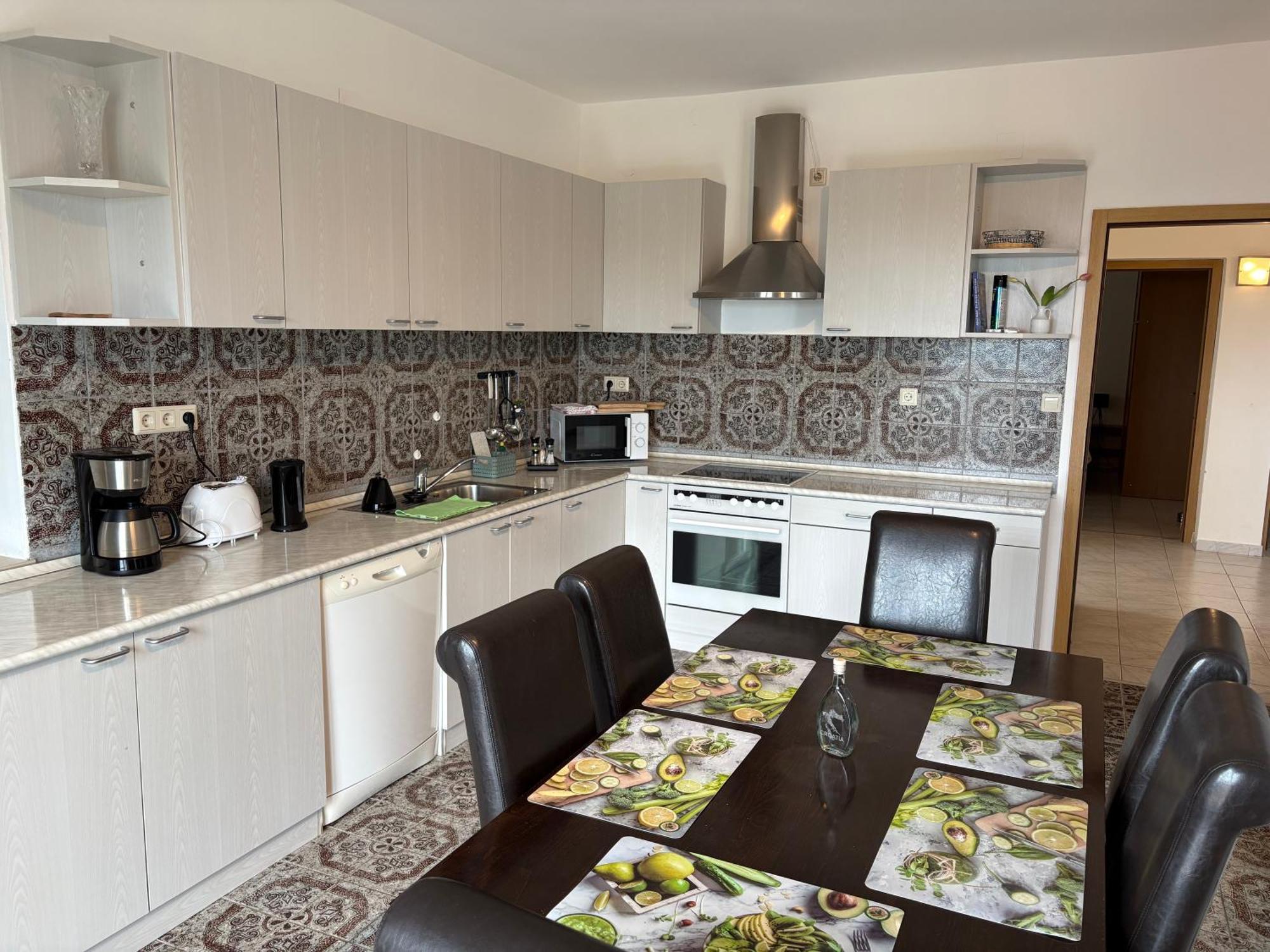 Apartments Lili Сень Екстер'єр фото